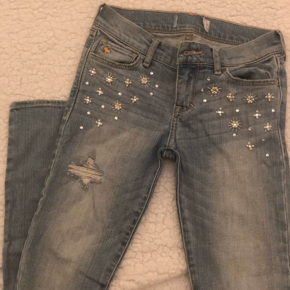 Distress Pearl Jeans